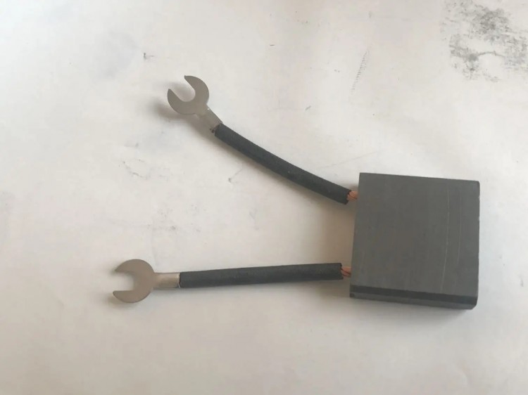 施工機械使用的電機電刷的維護規定