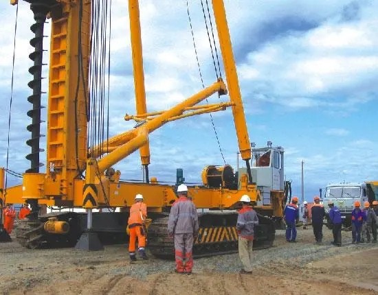 樁工機械施工安全常識